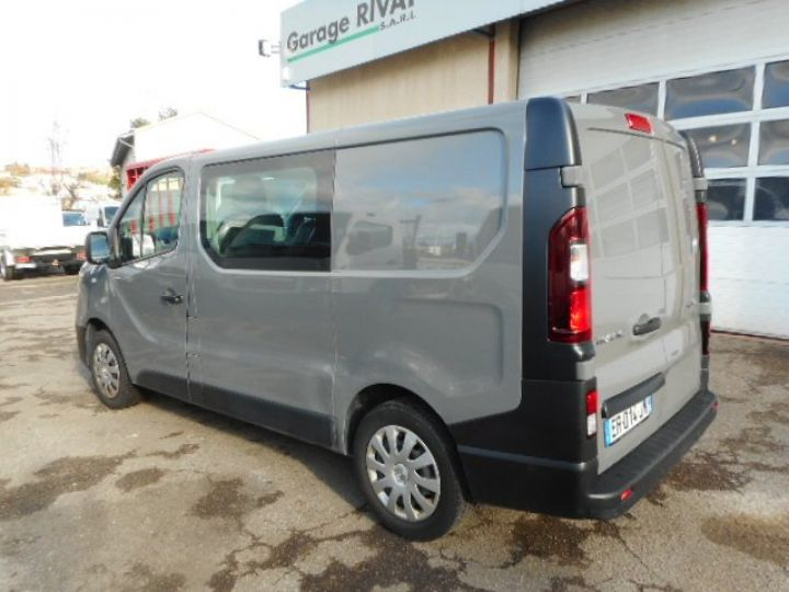 Fourgon Renault Trafic Fourgon Double Cabine L1H1 Dci 120 Occasion serapportantà Cabine Autobronzante St Etienne