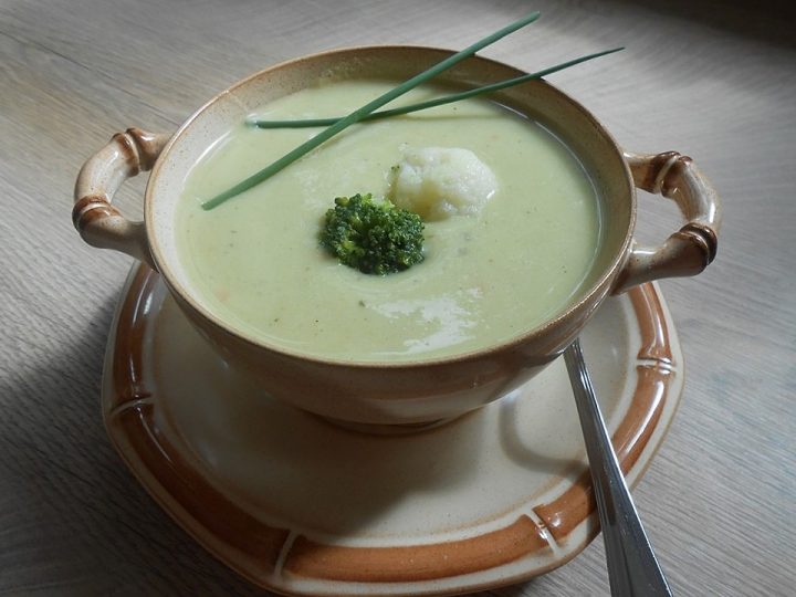 brokkoli und blumenkohl suppe