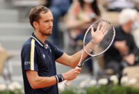 roland garros 2021 daniil medvedev outfit