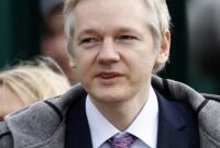 pictures of julian assange