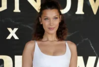 how much does bella hadid make