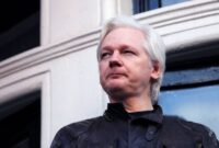 julian assange recent photo