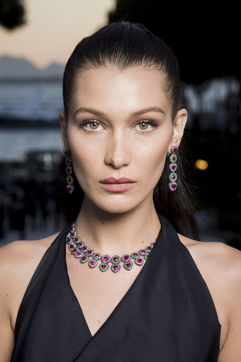 Bella Hadid Shares Photo of Her ‘Everyday’ Struggle With Lyme Disease