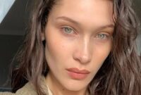 bella hadid slicked hair