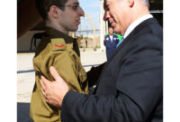 netanyahu meets with soldiers