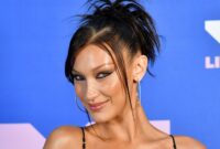 how much money does bella hadid make